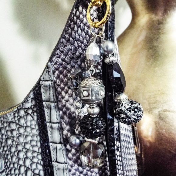 CYNTHIA LYNN "BAG BLING" BRAHMIN INSPIRED BLACK SILVR GREY CRYSTAL HANDBAG CHARM - Picture 3 of 11